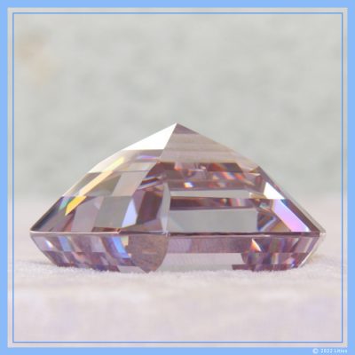 Pyramide der Lichtmacht Gottes Litios-Lichtkristalle